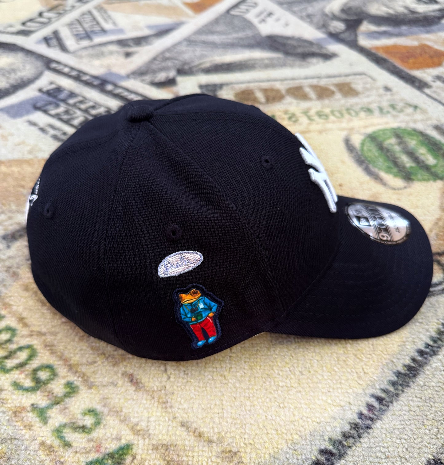 New York Yankees FRSH x Bad Bunny 9FORTY Adjustable