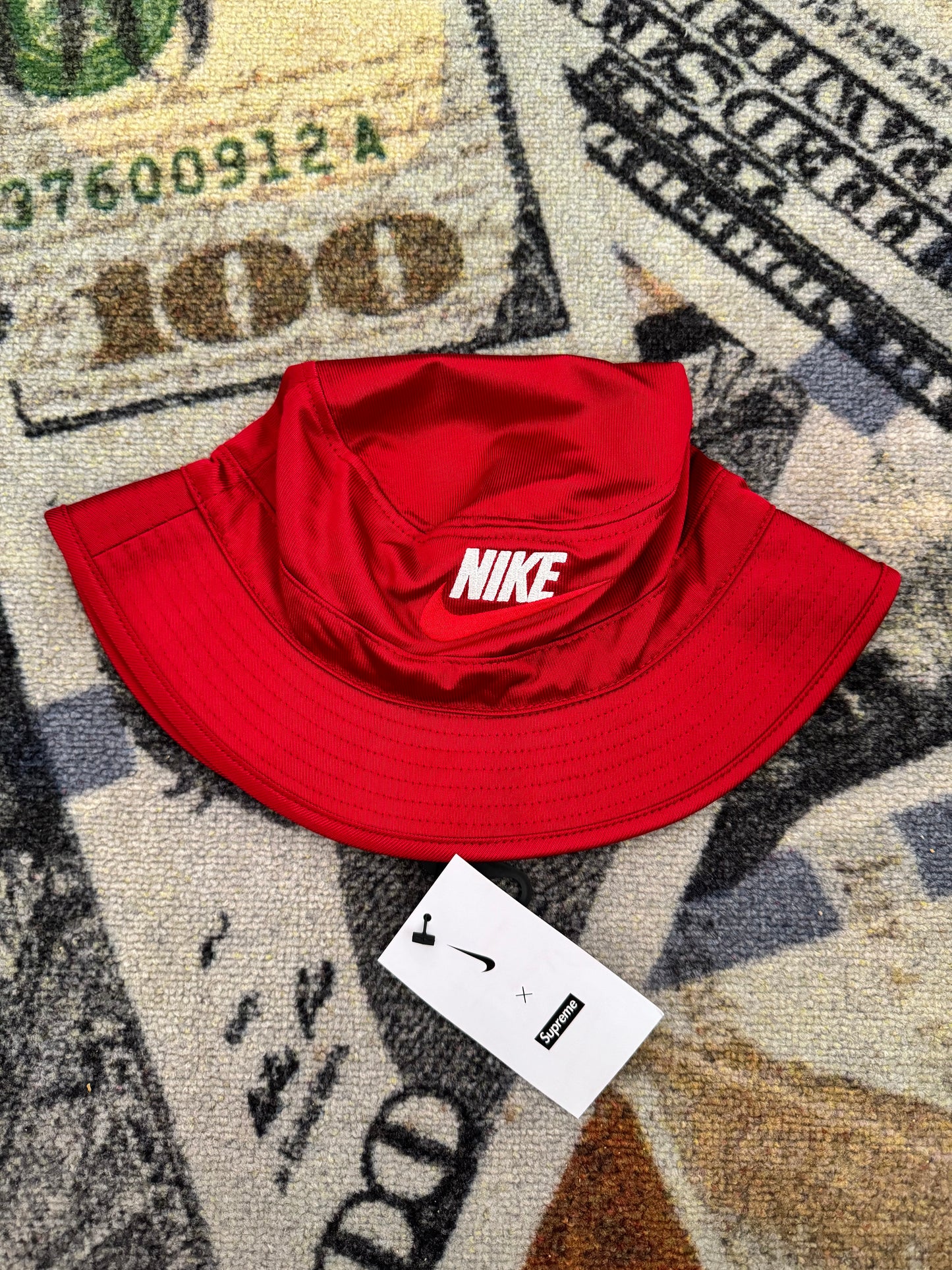 Supreme × Nike Dazzle Crusher – Red