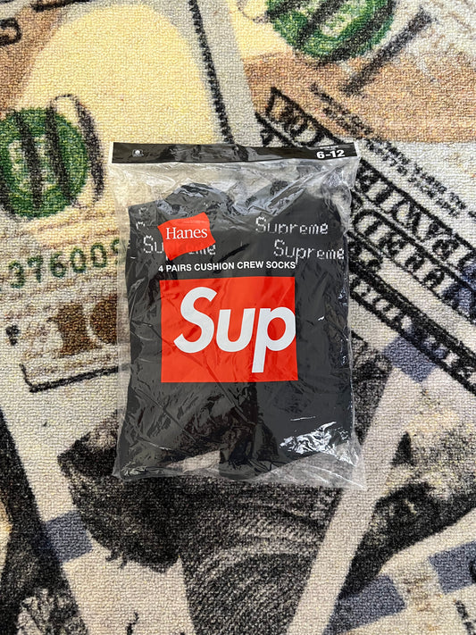 Supreme x Hanes Crew Socks 4-Pack
