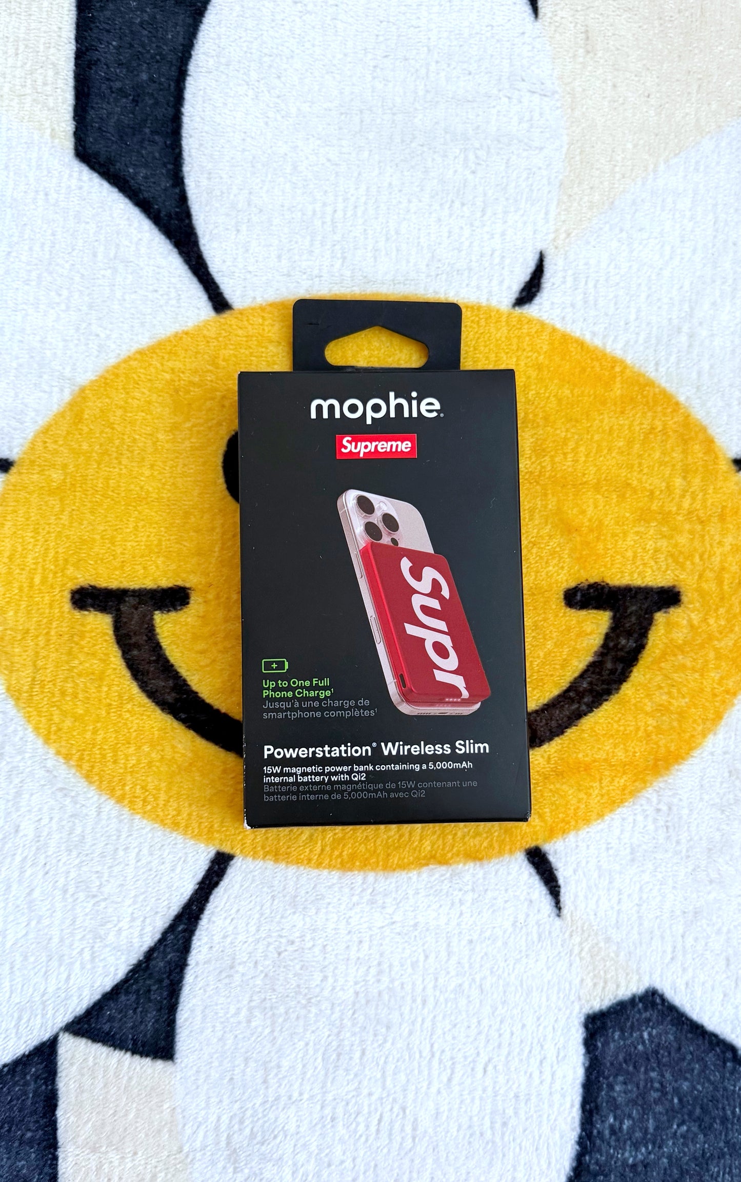 SUPREME MOPHIE QI2 MAGSAFE POWERSTATION
