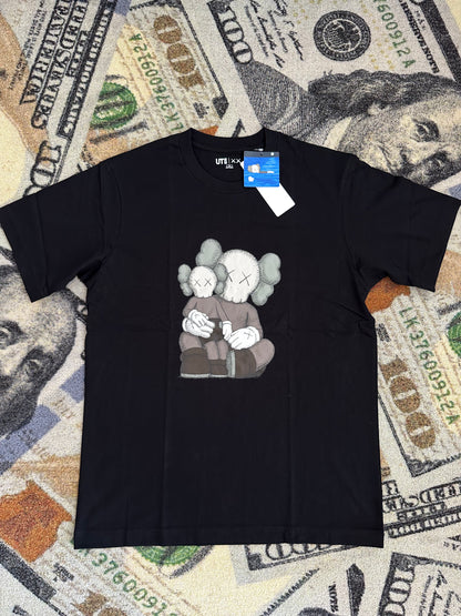 KAWS x UNIQLO UT Short Sleeve Graphic T-Shirt – Black