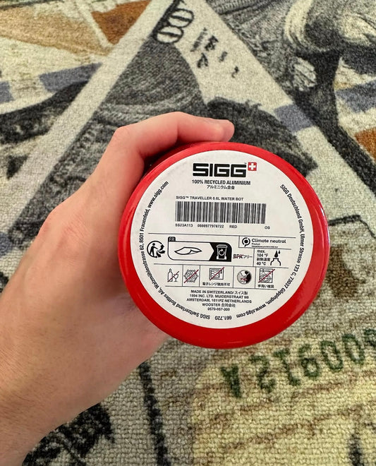 Supreme SIGG Traveller 0.6L Water Bottle – Red und.