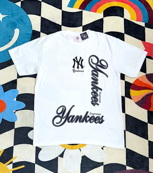 Supreme MLB teams tee – white Yankees NY