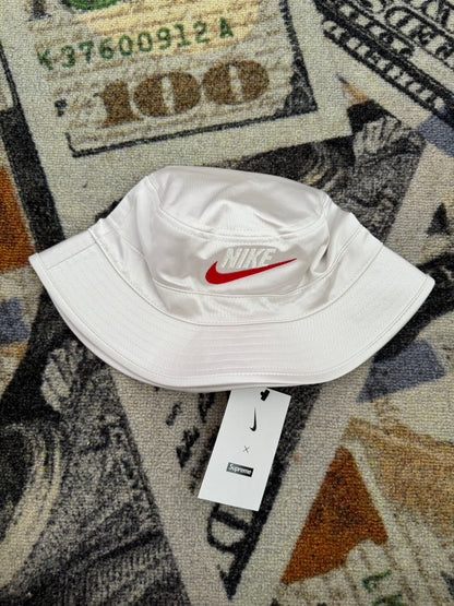 Supreme × Nike Dazzle Crusher – White