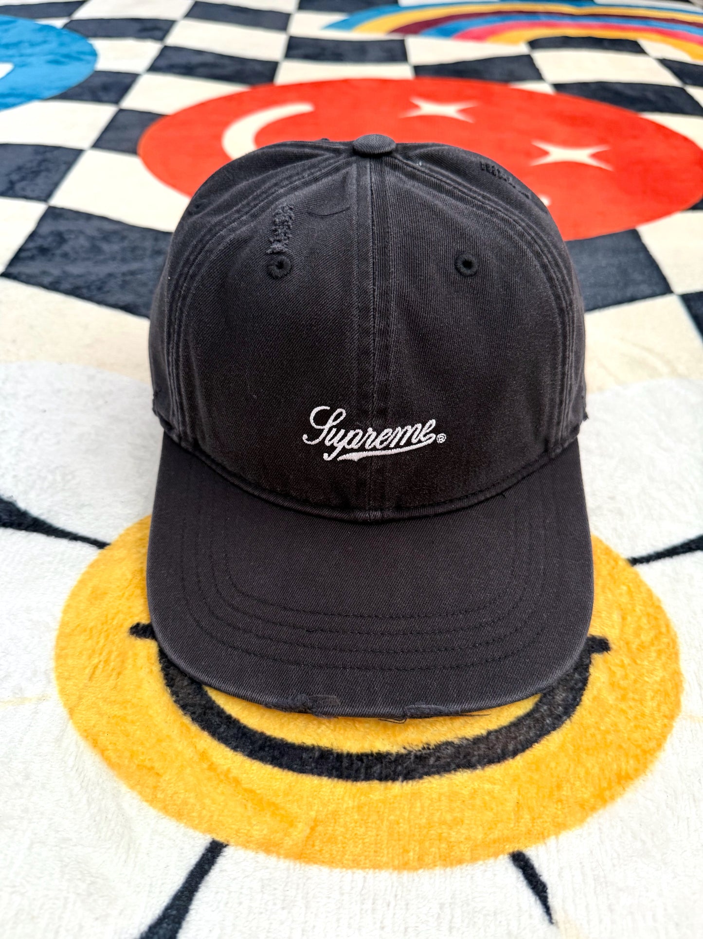 Supreme Distressed Script 6-Panel – Black