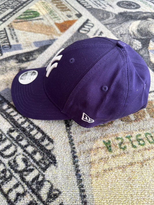 New York Yankees MLB League Essential Pastel Pink 9FORTY Adjustable Cap