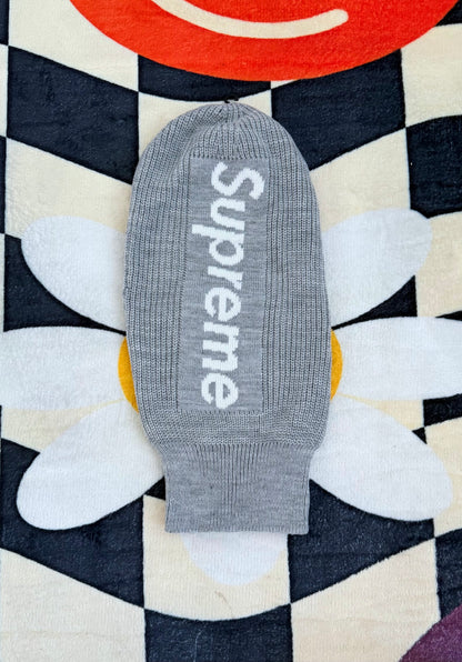 SUPREME x NEW ERA BALACLAVA HEATHER GREY
