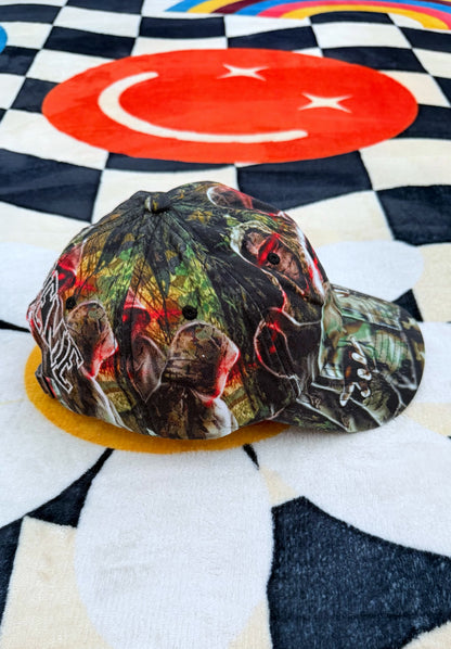 SUPREME SHADOWS 6-PANEL