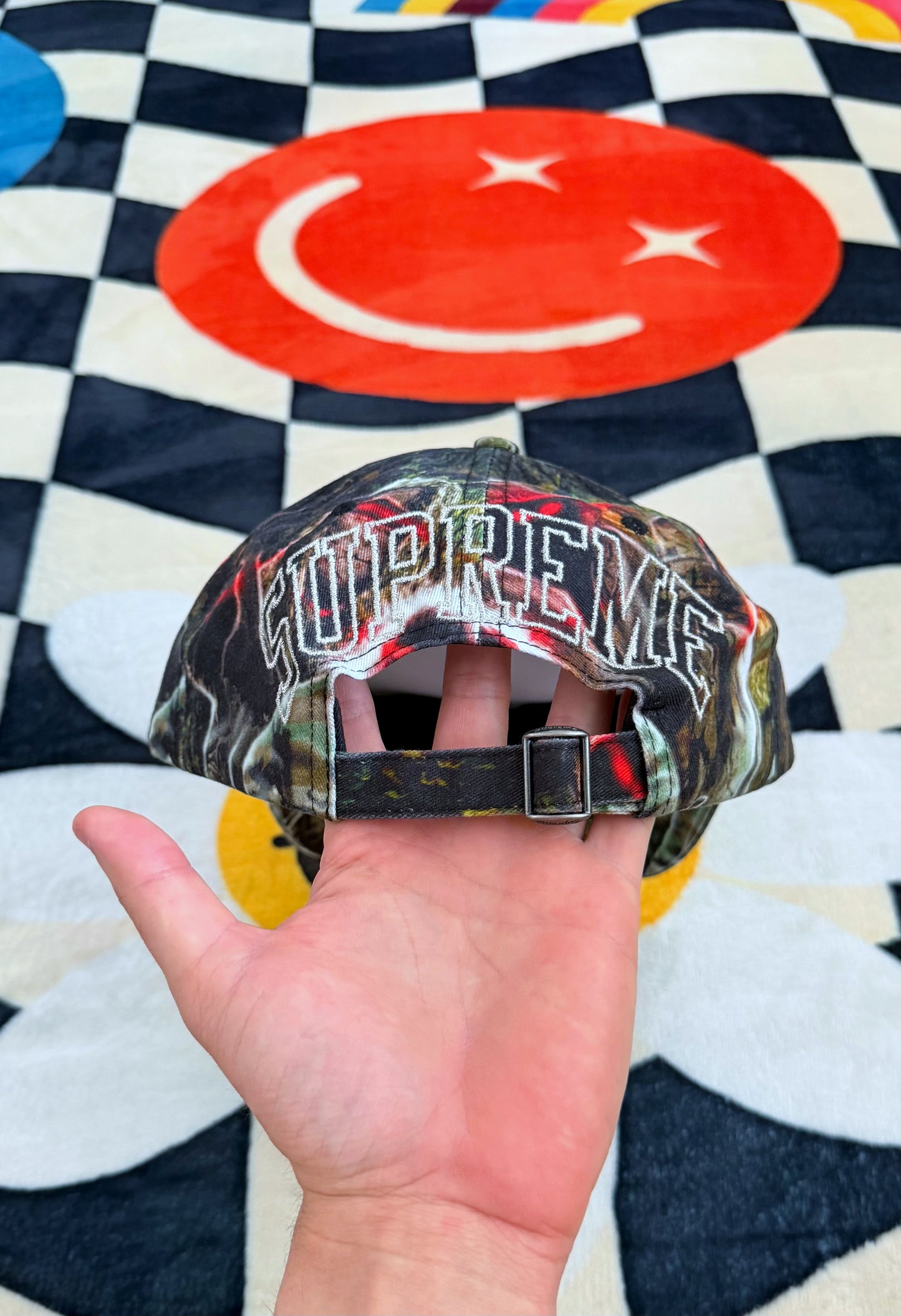SUPREME SHADOWS 6-PANEL