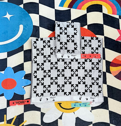 Off-White Arrow Pattern Towel Set – White/Black
