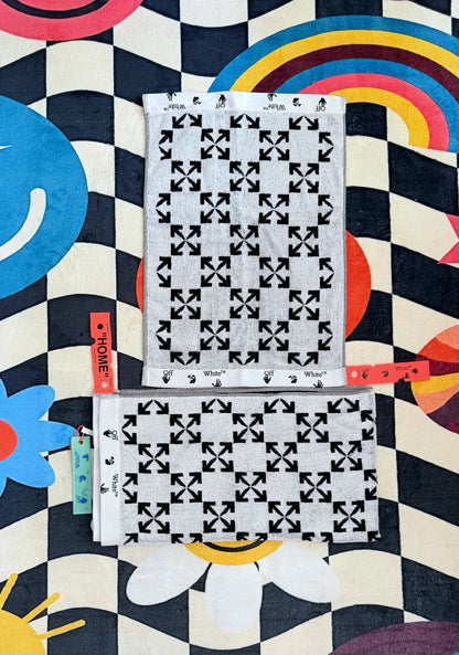 Off-White Arrow Pattern Towel Set – White/Black
