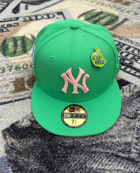 New Era × New York Yankees 75th World Series Exclusive 59FIFTY Fitted Hat – Green/Peach